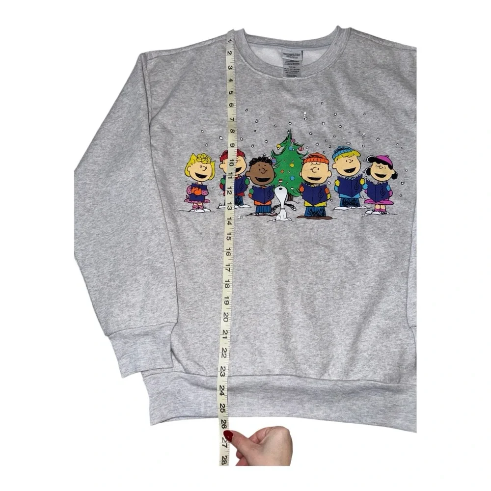 Women’s Peanuts Christmas/Holiday Gray Light Up Sweater - S